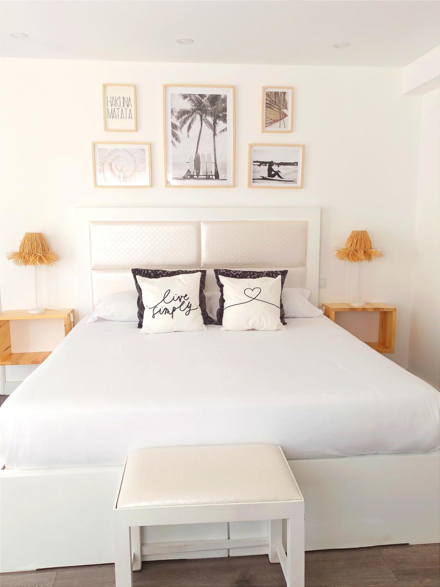 アトウギア・ダ・バレイア Supertubos House Peniche Bed & Breakfast エクステリア 写真